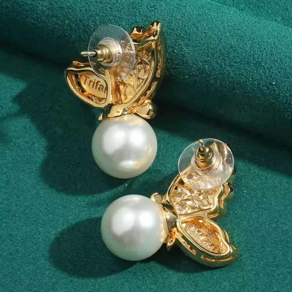 Vintage Luxury Craftsmanship Elegant Butterfly Pearl Ring Earrings Set